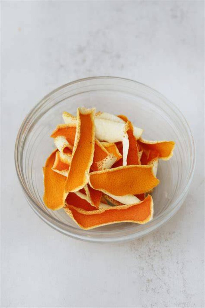 How do you prepare orange peel to eat?