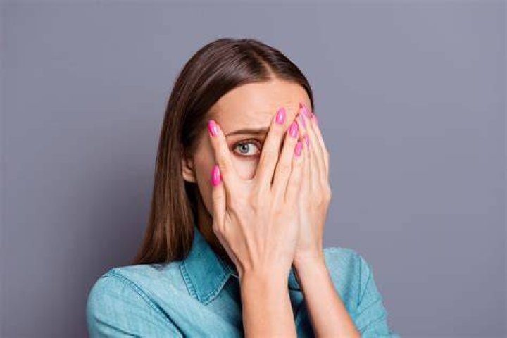 What shy girls do when they have a crush?